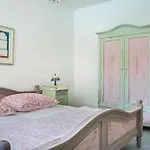 Villa Pilali