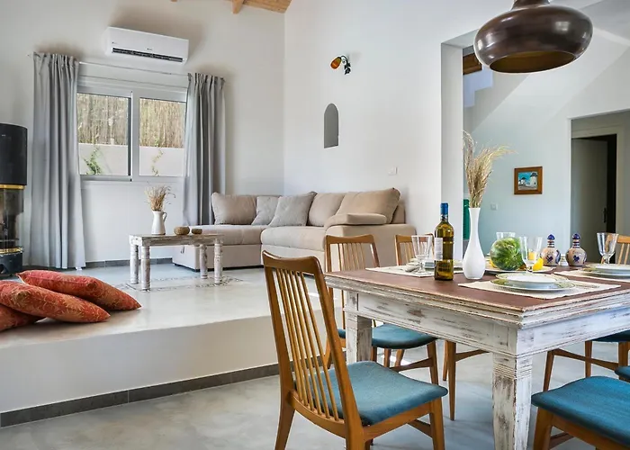 Pilali Villa *